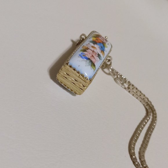 Vintage Rare Floral Enamel Locket Necklace - Picture 11 of 16